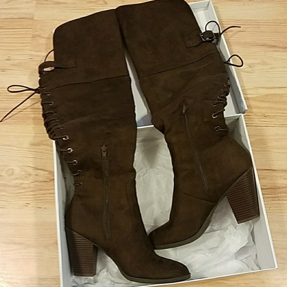 NEW Suede Knee Boots - Picture 2 of 8